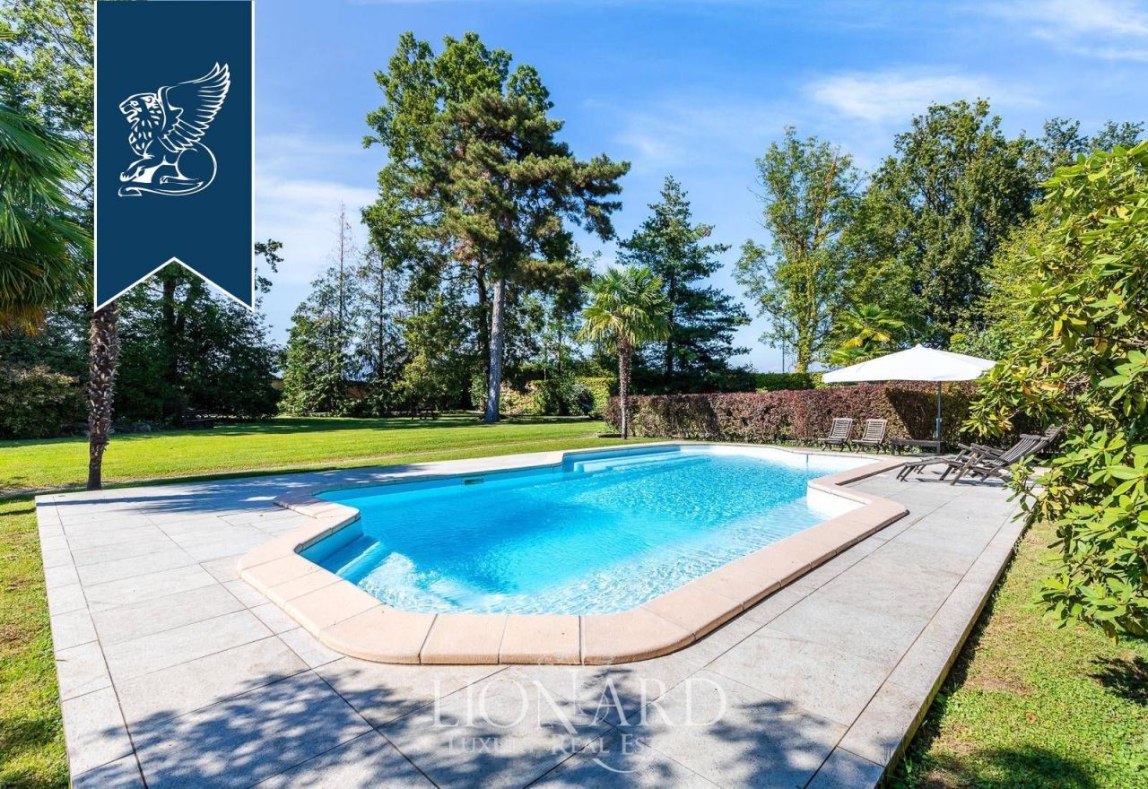 Вилла в Турине, Италия, 1 157 м² - фото 3