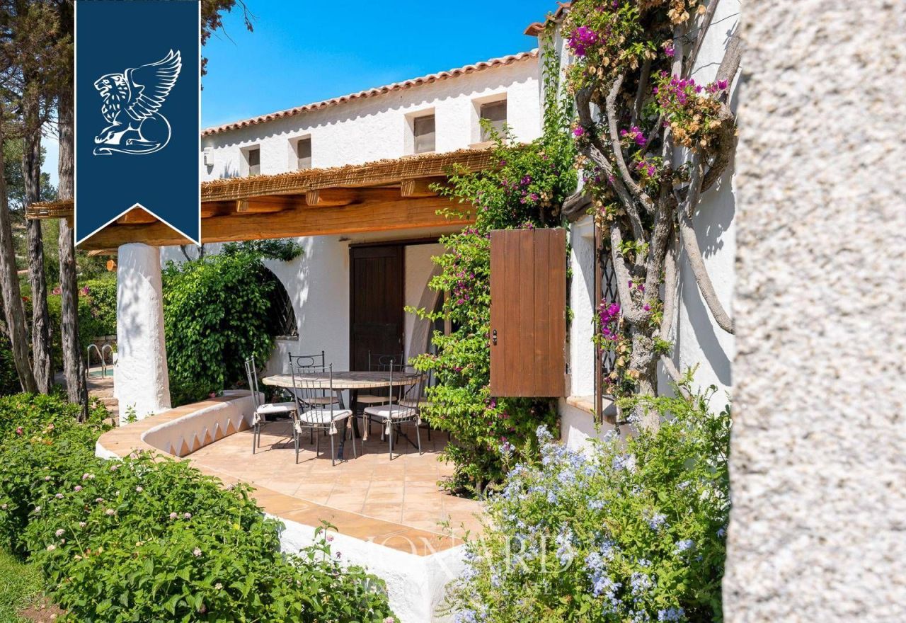 Вилла в Порто Черво, Италия, 270 м² - фото 3