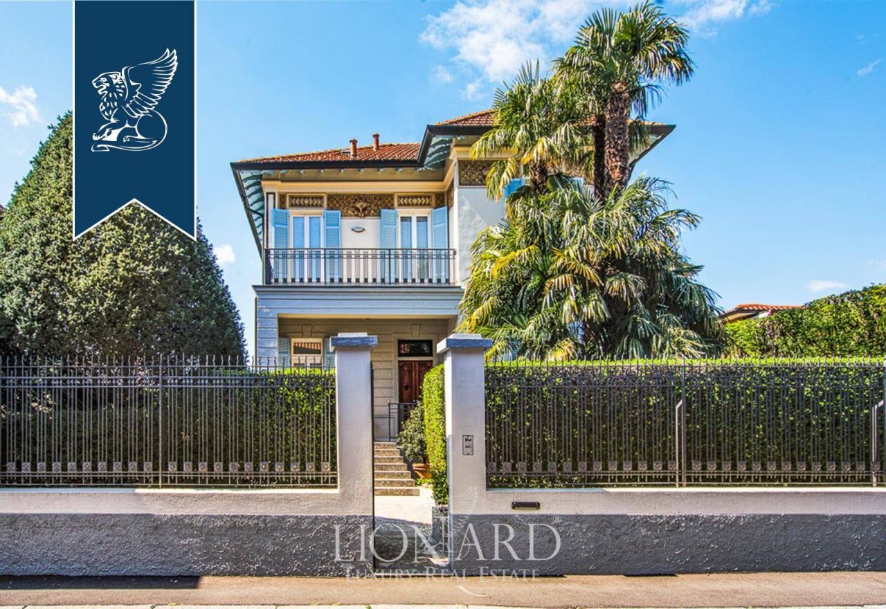 Вилла в Милане, Италия, 300 м² - фото 3