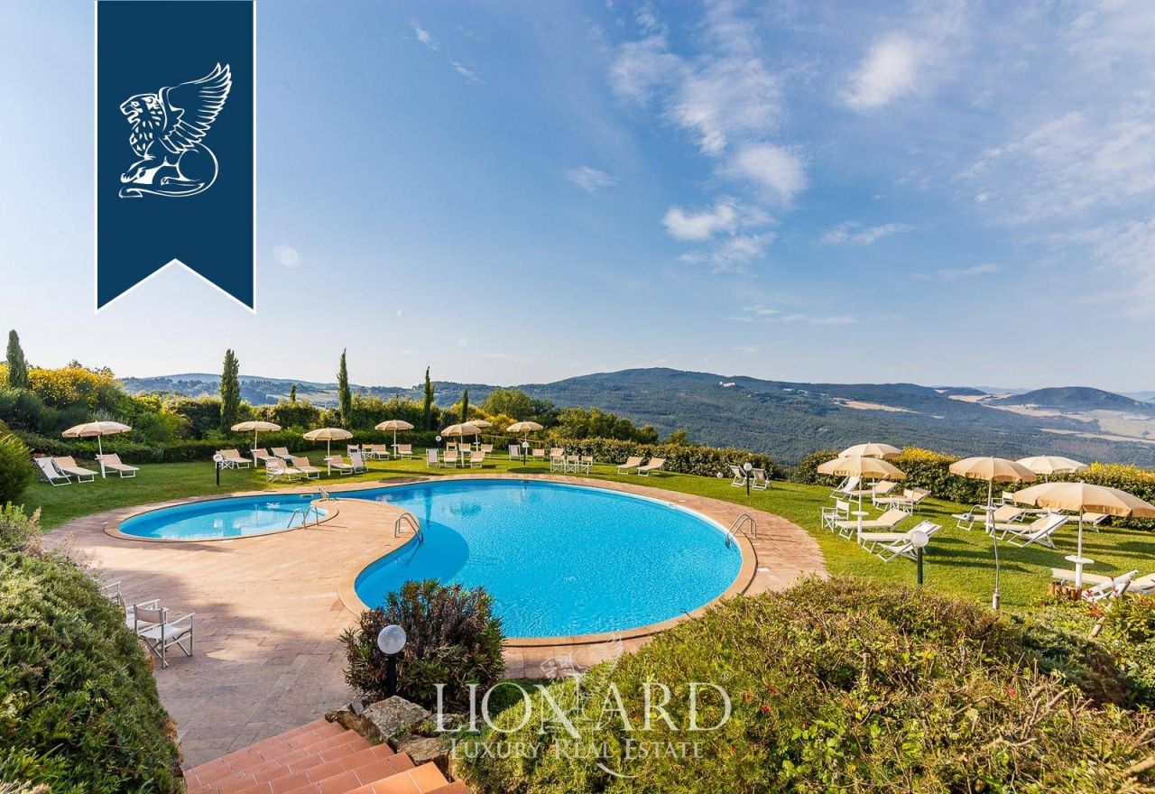 Ферма во Флоренции, Италия, 2 500 м² - фото 3