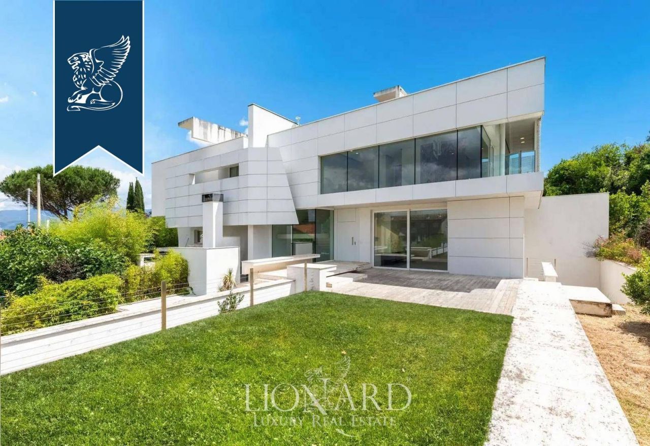 Вилла в Ареццо, Италия, 850 м² - фото 3