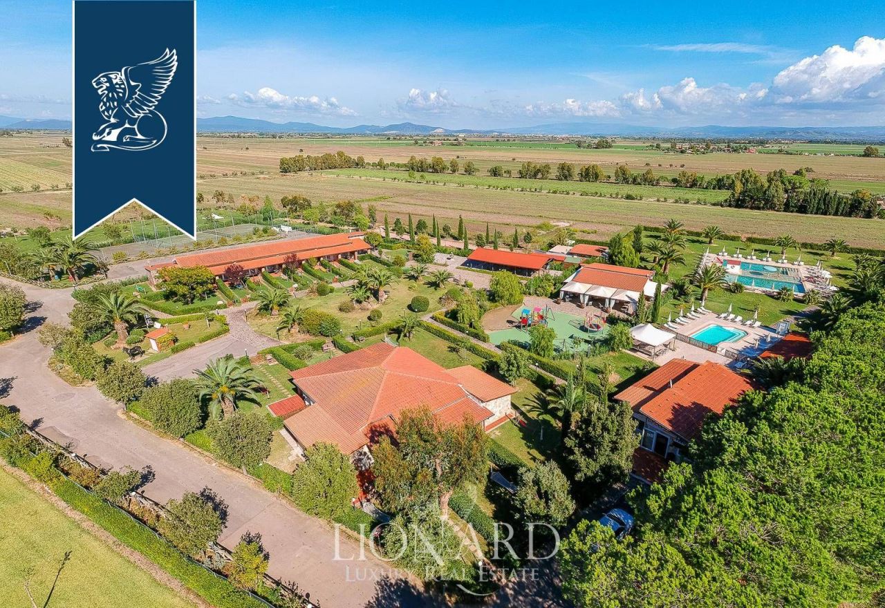 Ферма в Гроссето, Италия, 3 000 м² - фото 3