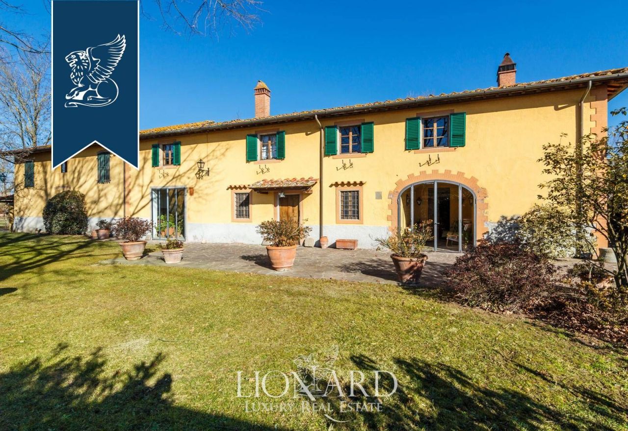 Ферма в Прато, Италия, 250 м² - фото 2