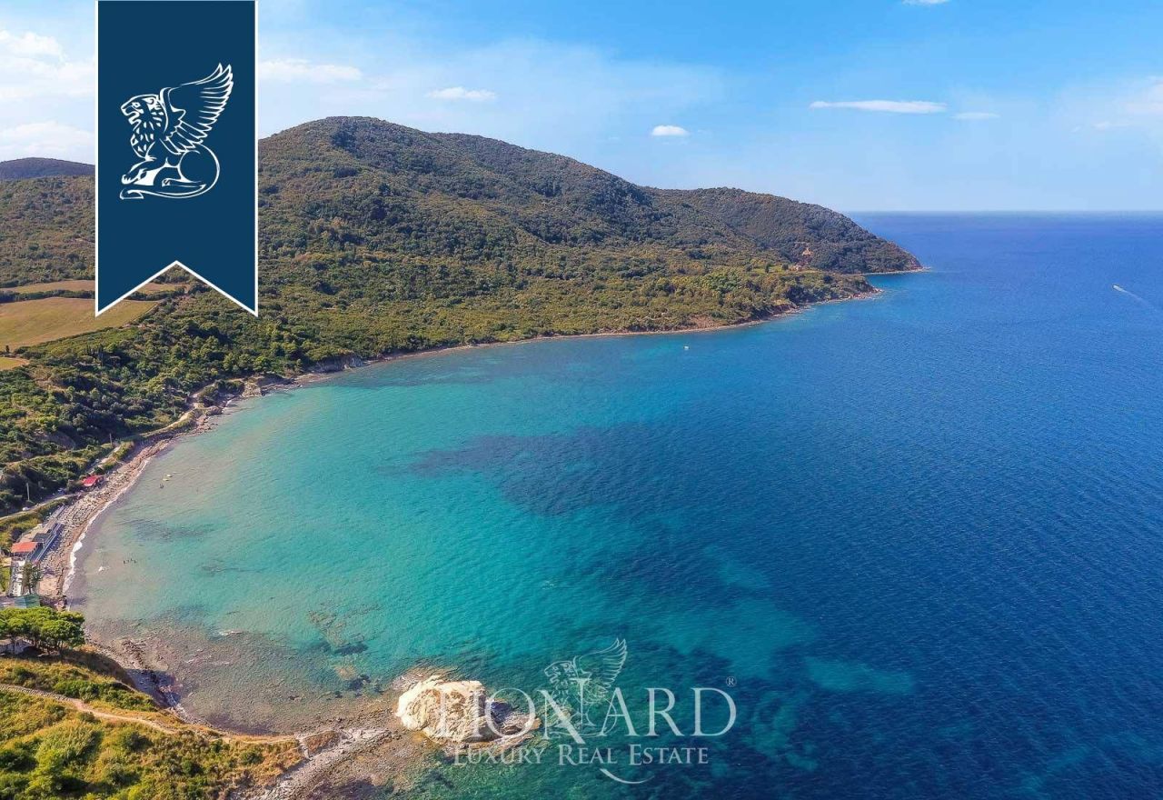 Отель, гостиница в Салерно, Италия, 750 м² - фото 2