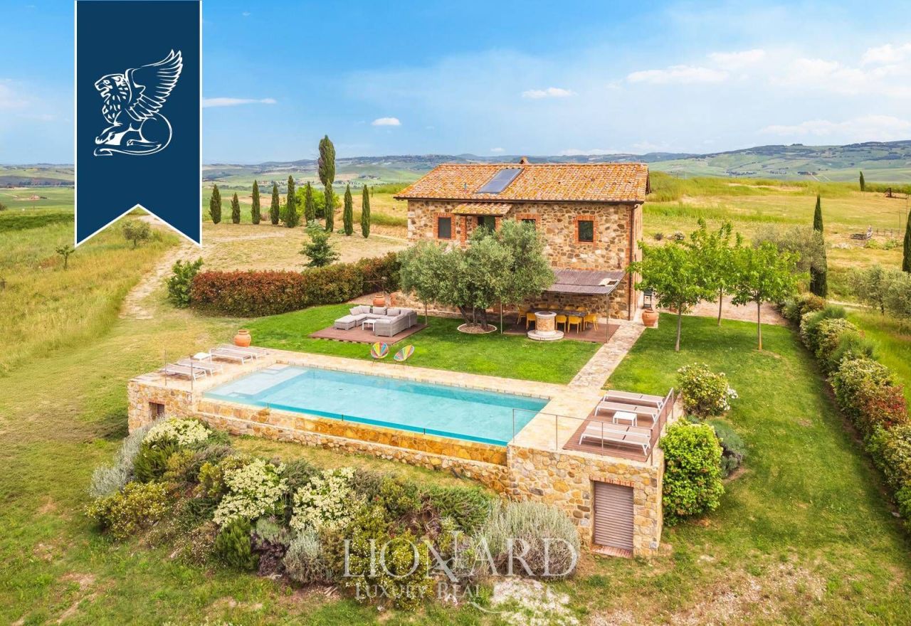 Вилла в Сиене, Италия, 280 м² - фото 2