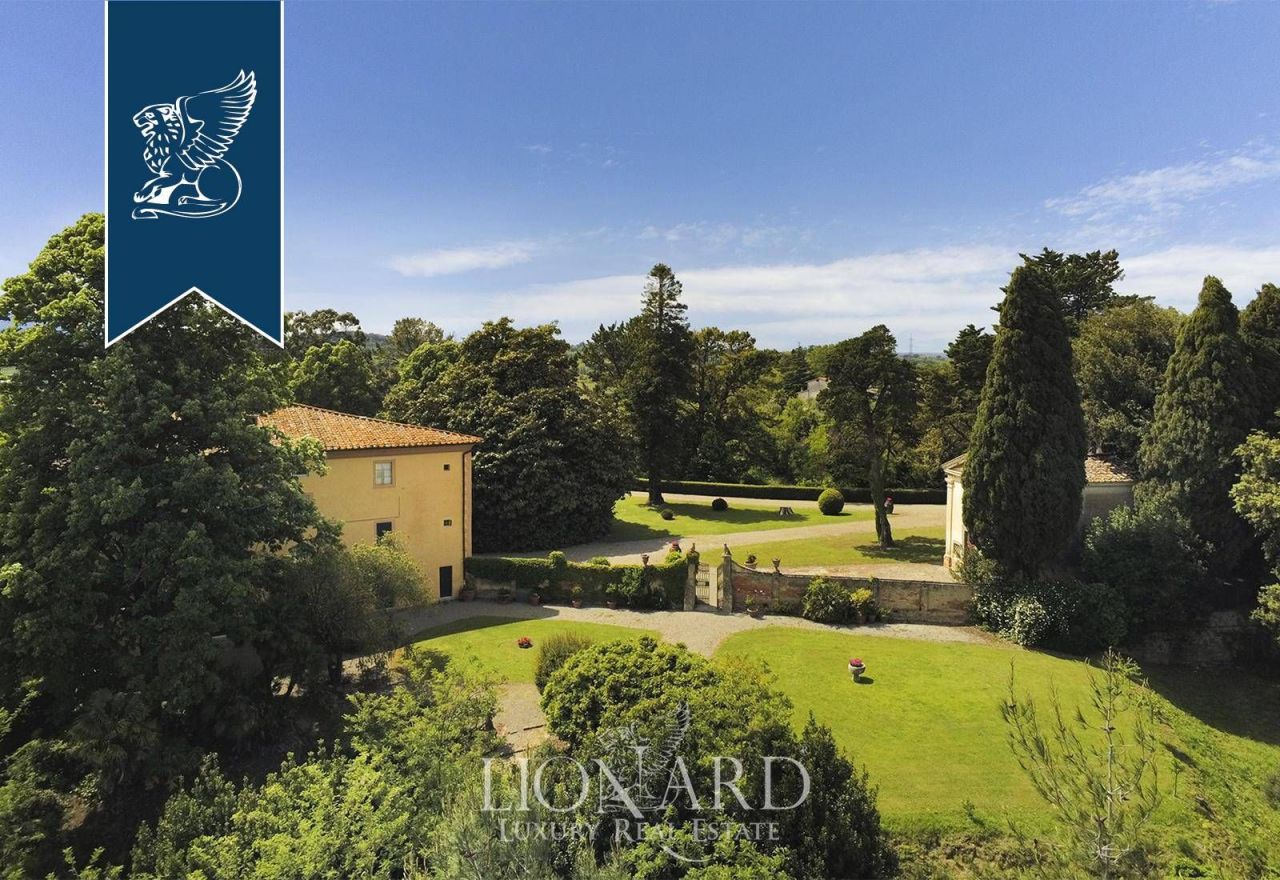 Вилла в Креспине, Италия, 1 500 м² - фото 2