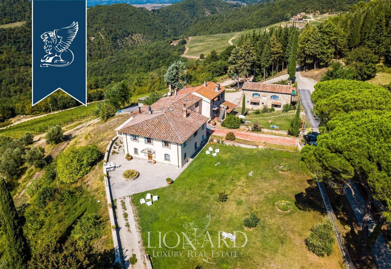 Ферма во Флоренции, Италия, 3 099 м² - фото 2