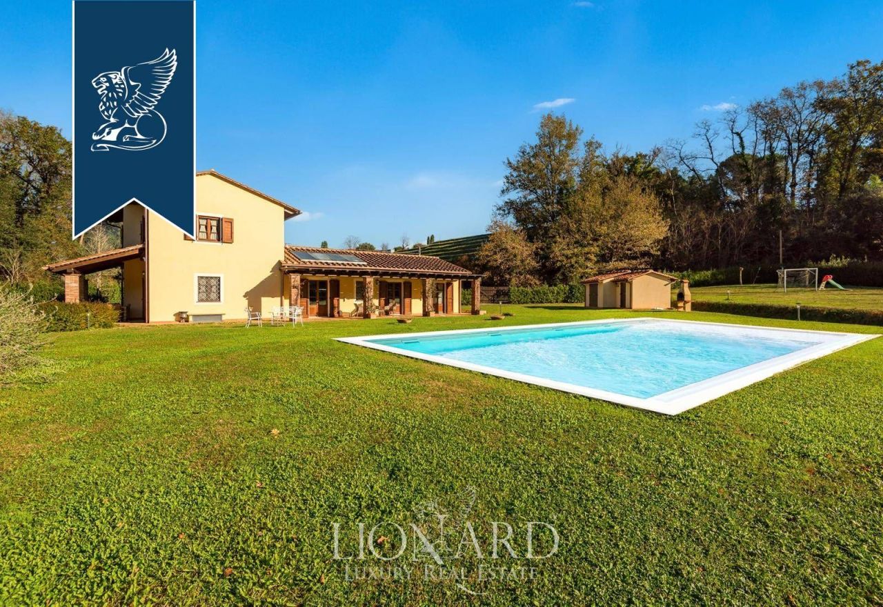 Вилла в Лукке, Италия, 450 м² - фото 2