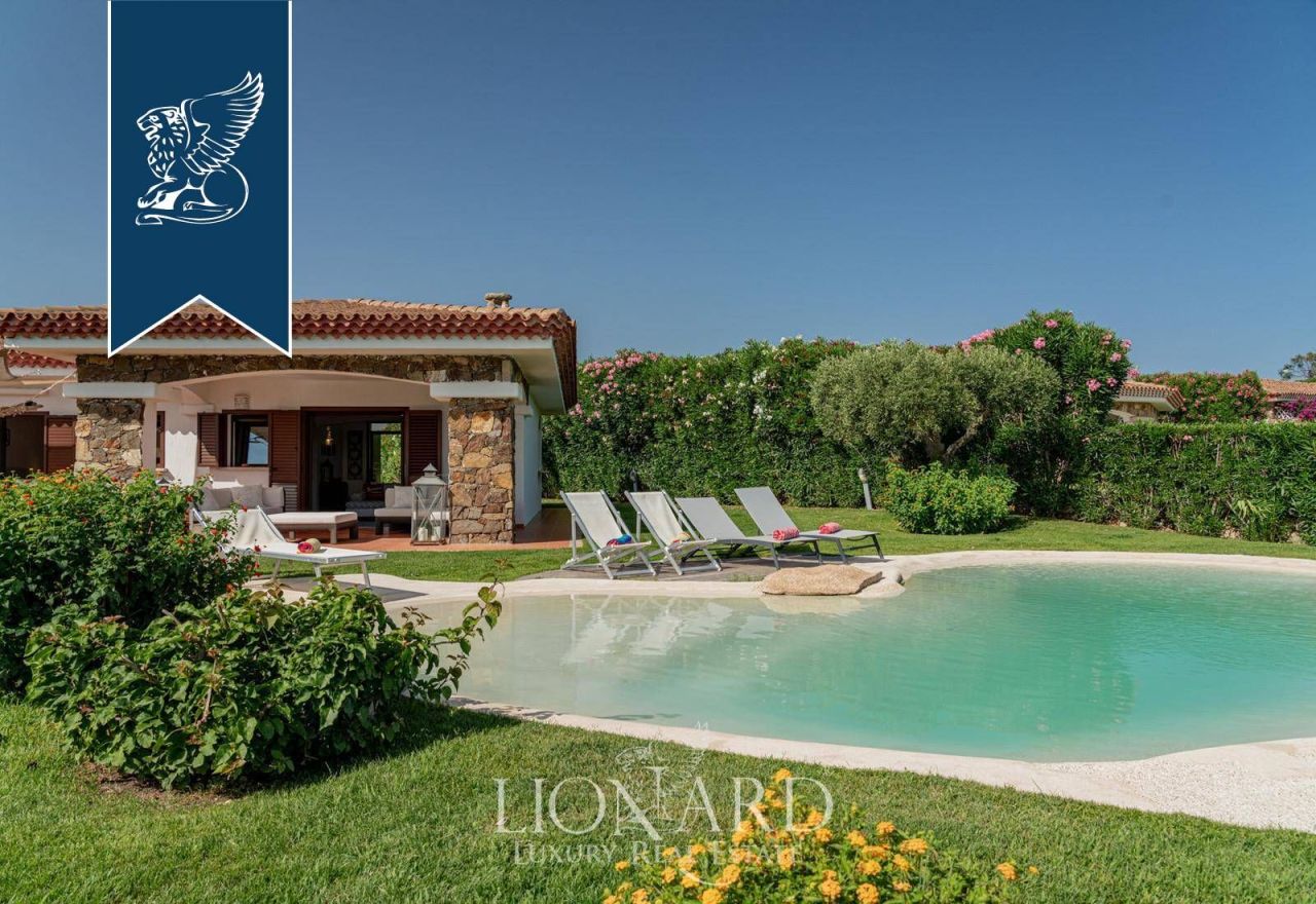 Вилла в Палау, Италия, 200 м² - фото 2