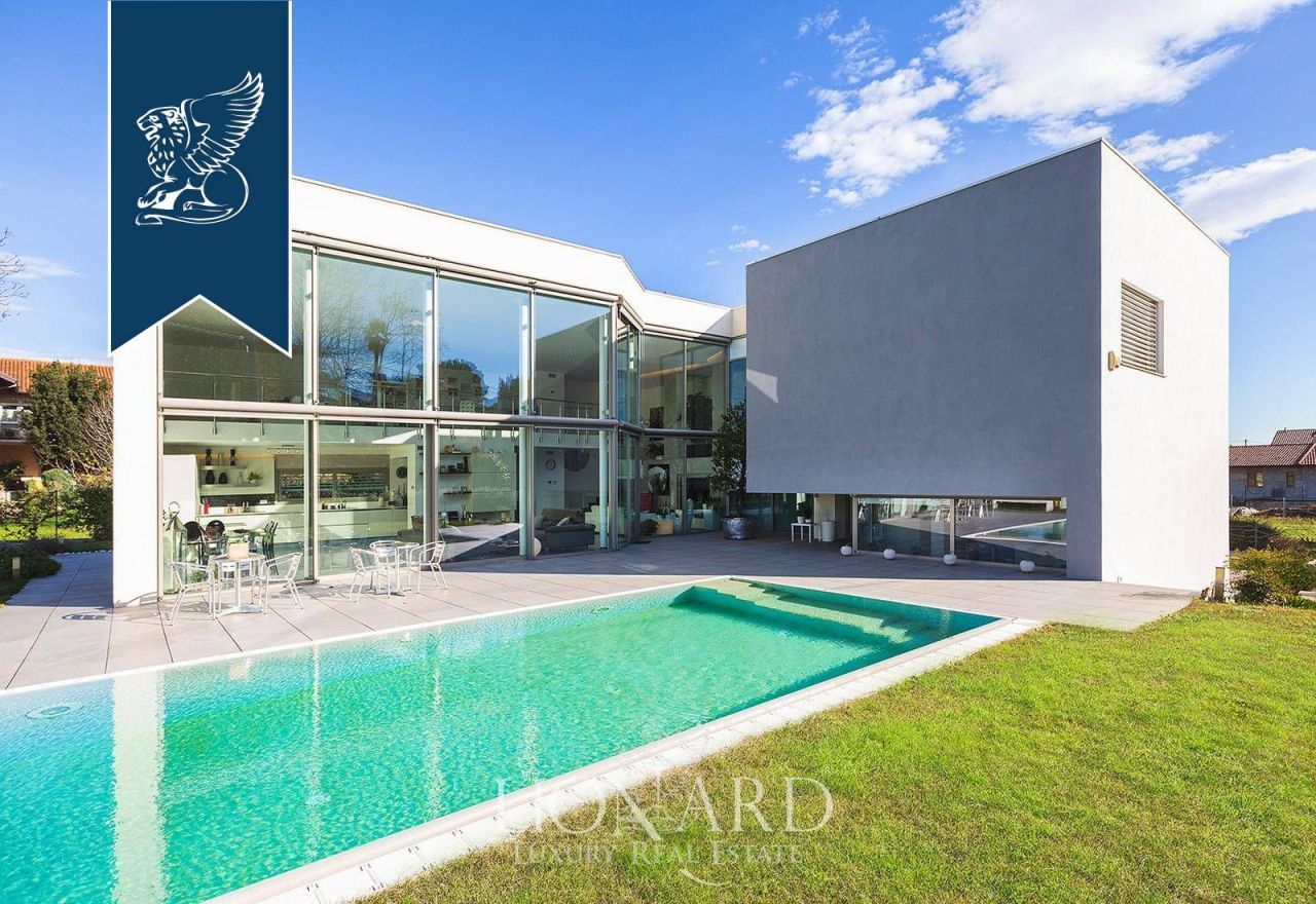 Вилла в Безоццо, Италия, 500 м² - фото 2