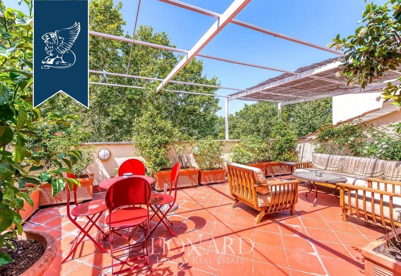 Апартаменты в Риме, Италия, 410 м² - фото 2