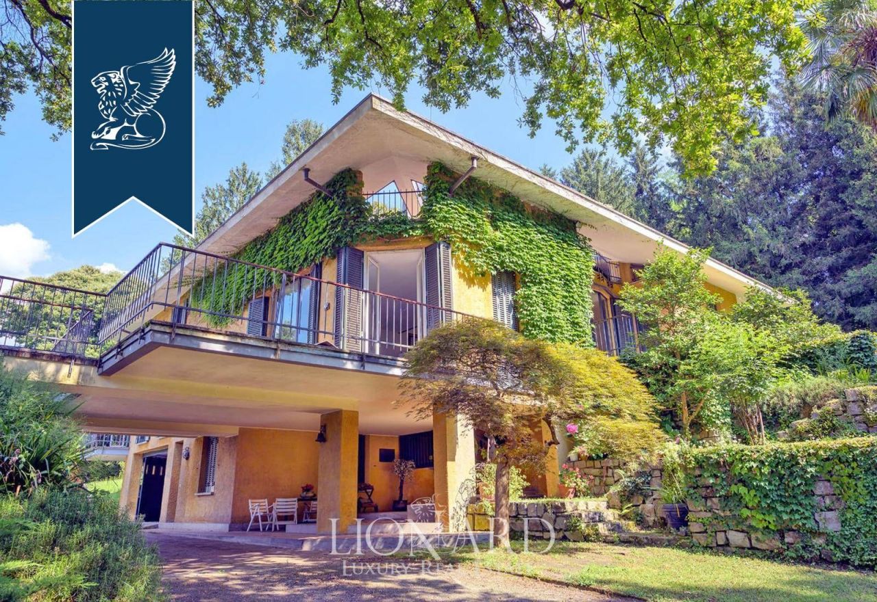 Вилла в Варесе, Италия, 750 м² - фото 2