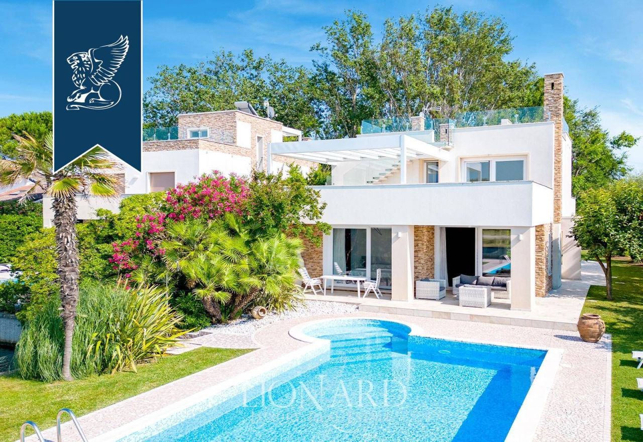 Вилла в Альбарелле, Италия, 560 м² - фото 2