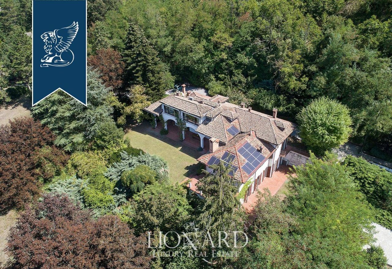 Вилла в Павии, Италия, 600 м² - фото 2