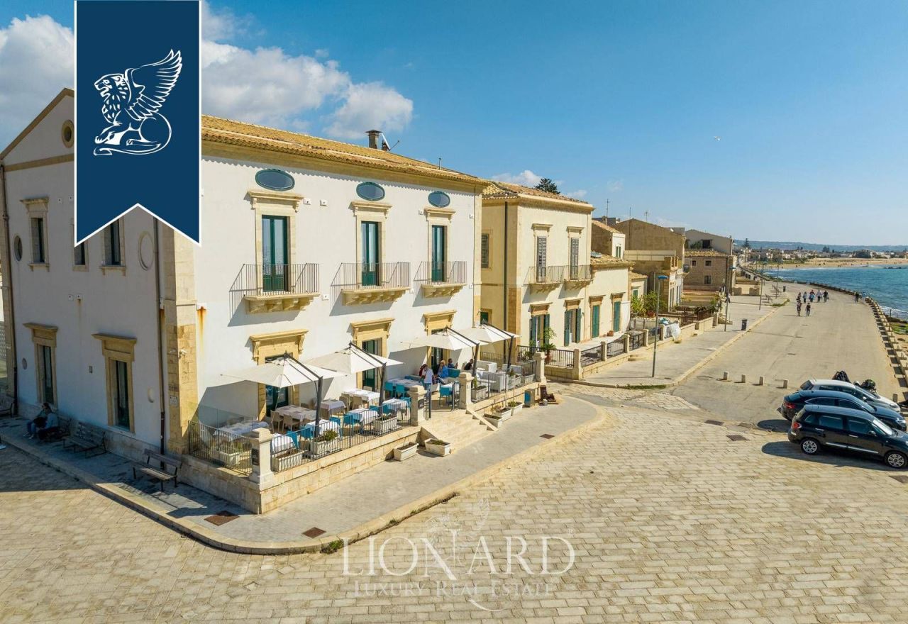 Отель, гостиница в Рагузе, Италия, 2 000 м² - фото 2