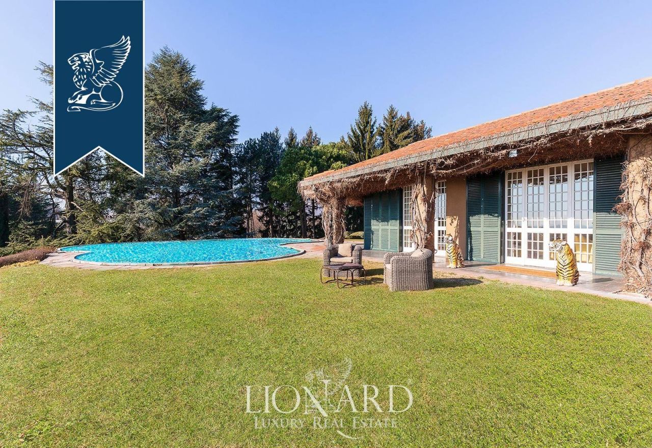 Вилла в Комо, Италия, 6 670 м² - фото 2