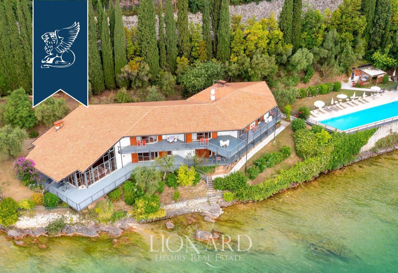 Вилла в Брешии, Италия, 450 м² - фото 2