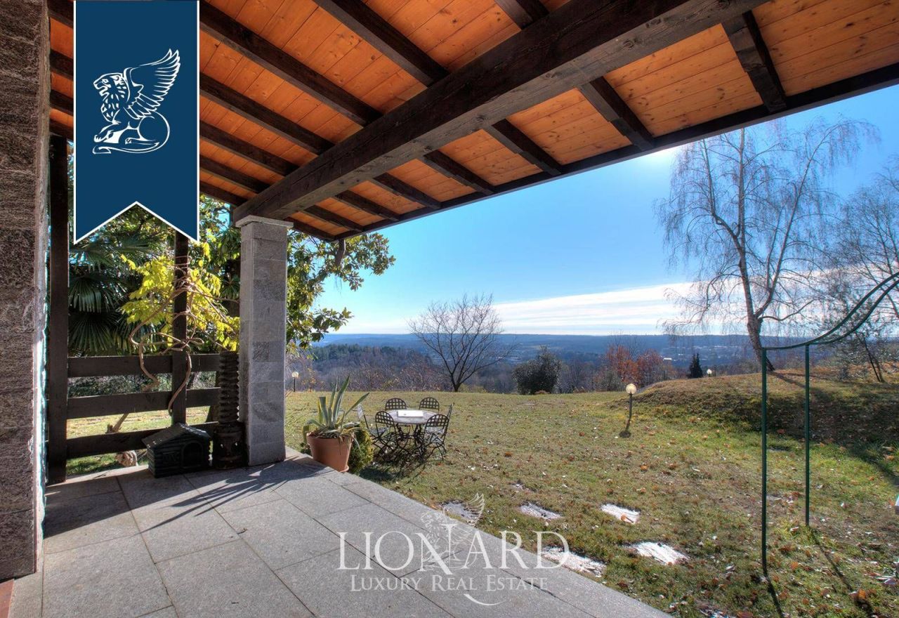 Вилла в Ароне, Италия, 1 500 м² - фото 2