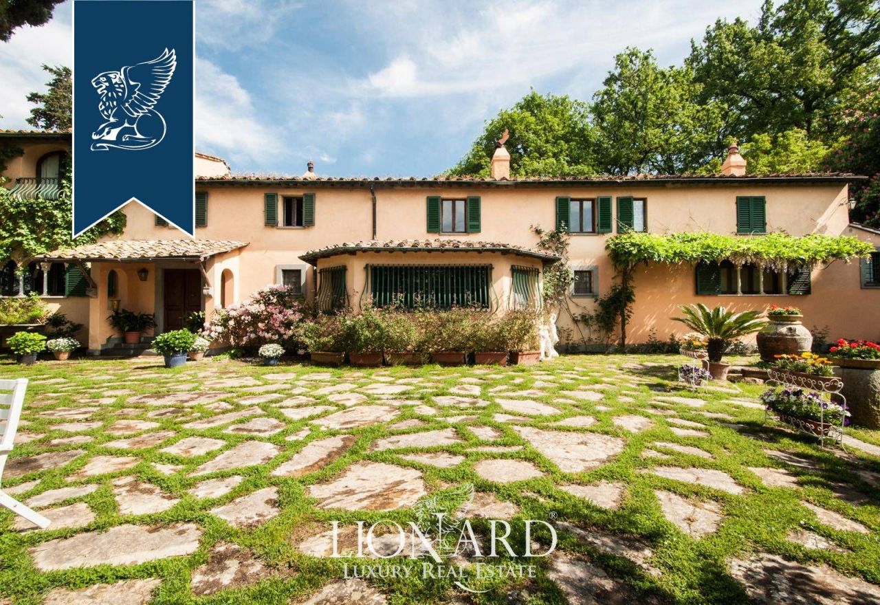 Вилла в Лукке, Италия, 1 100 м² - фото 2