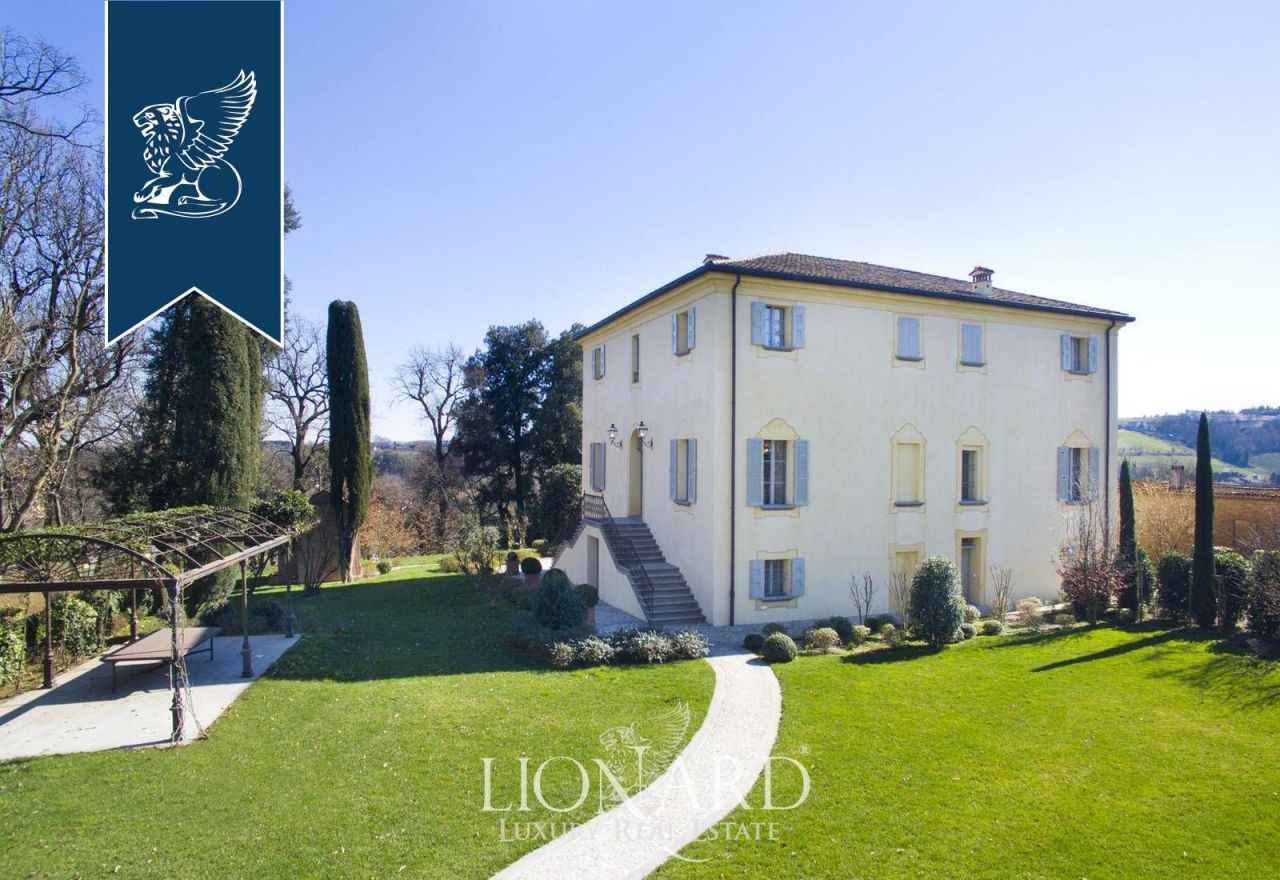 Вилла в Болонье, Италия, 1 050 м² - фото 2