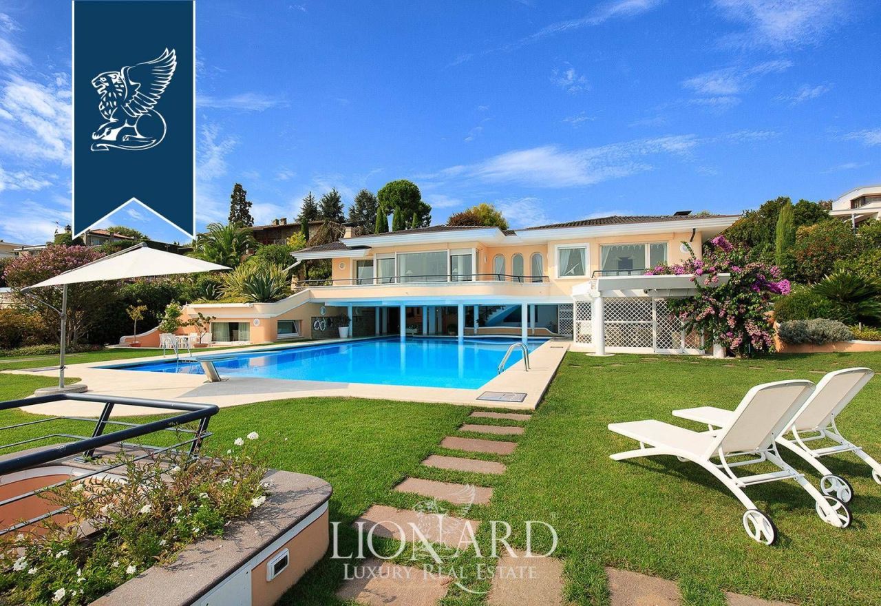 Вилла в Паденге-суль-Гарде, Италия, 800 м² - фото 2