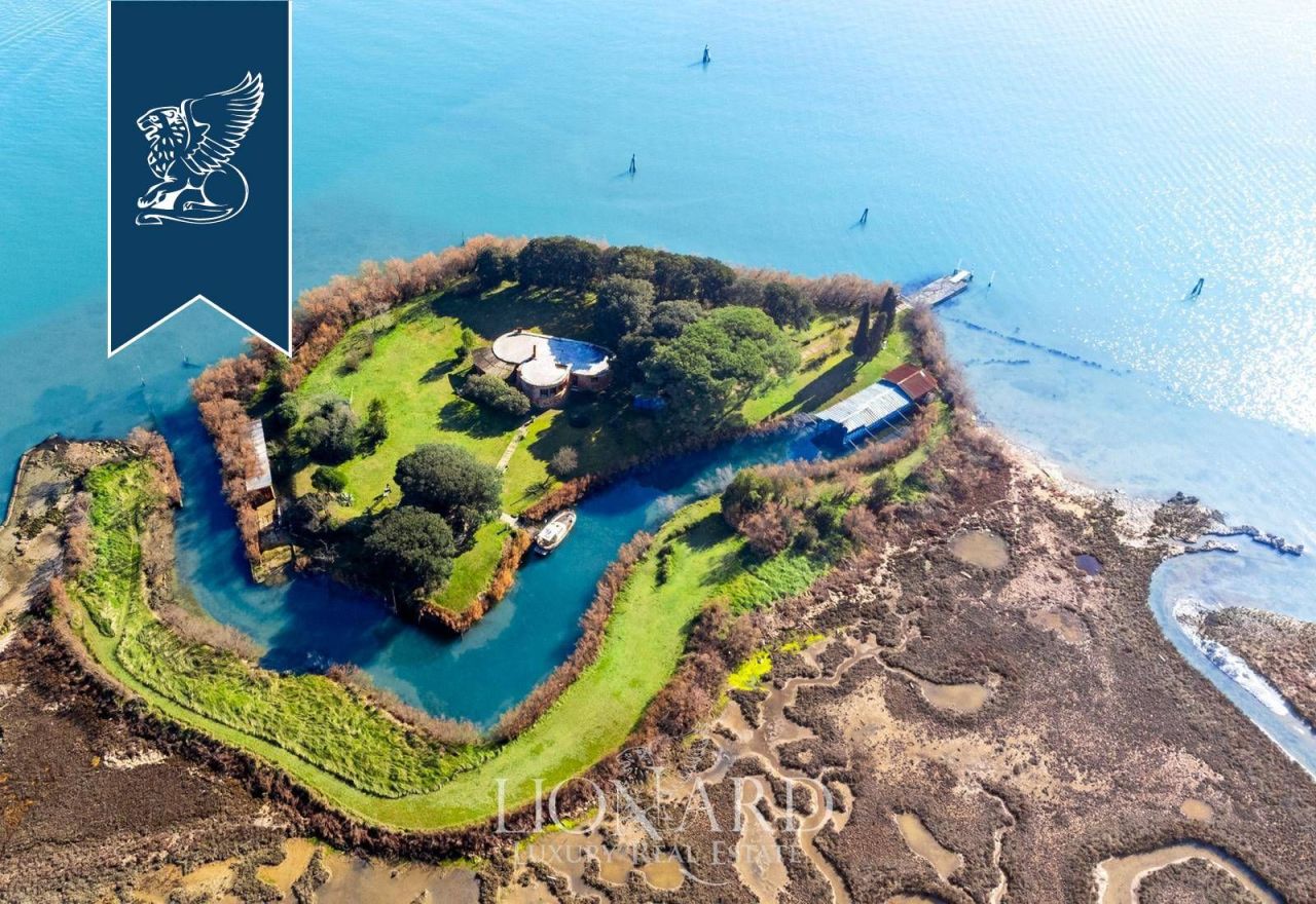 Вилла в Венеции, Италия, 215 м² - фото 4