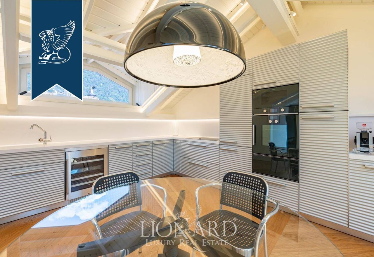 Апартаменты в Комо, Италия, 239 м² - фото 4