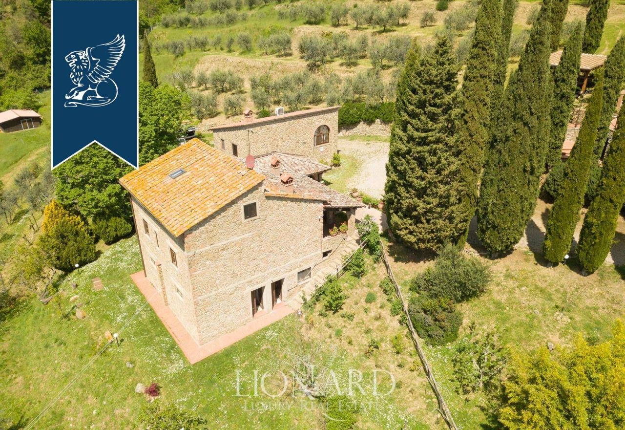 Ферма в Ареццо, Италия, 350 м² - фото 4