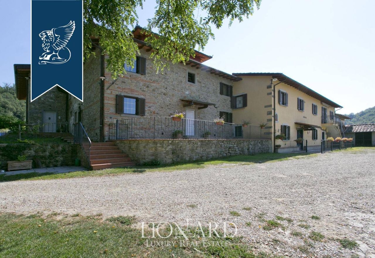 Ферма в Виккьо, Италия, 1 000 м² - фото 4