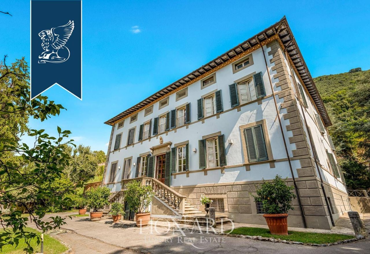 Вилла в Камайоре, Италия, 2 500 м² - фото 4