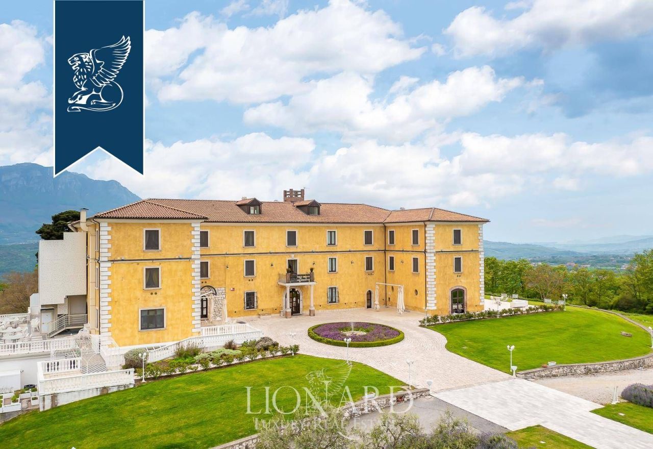 Вилла в Салерно, Италия, 5 500 м² - фото 4