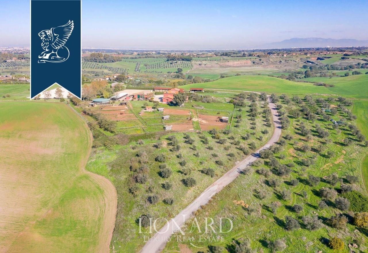 Ферма в Риме, Италия, 2 761 м² - фото 4