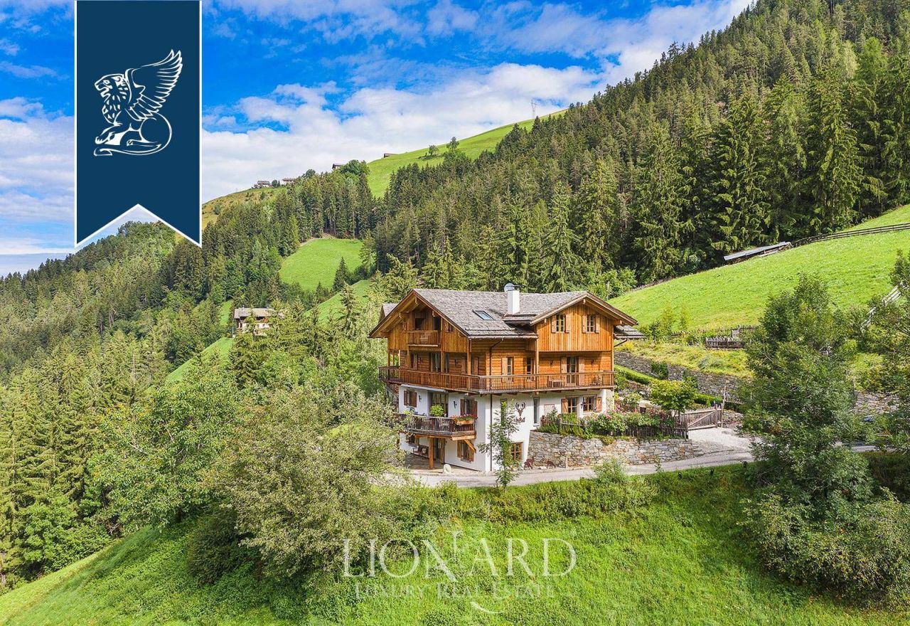 Вилла в Больцано, Италия, 950 м² - фото 4