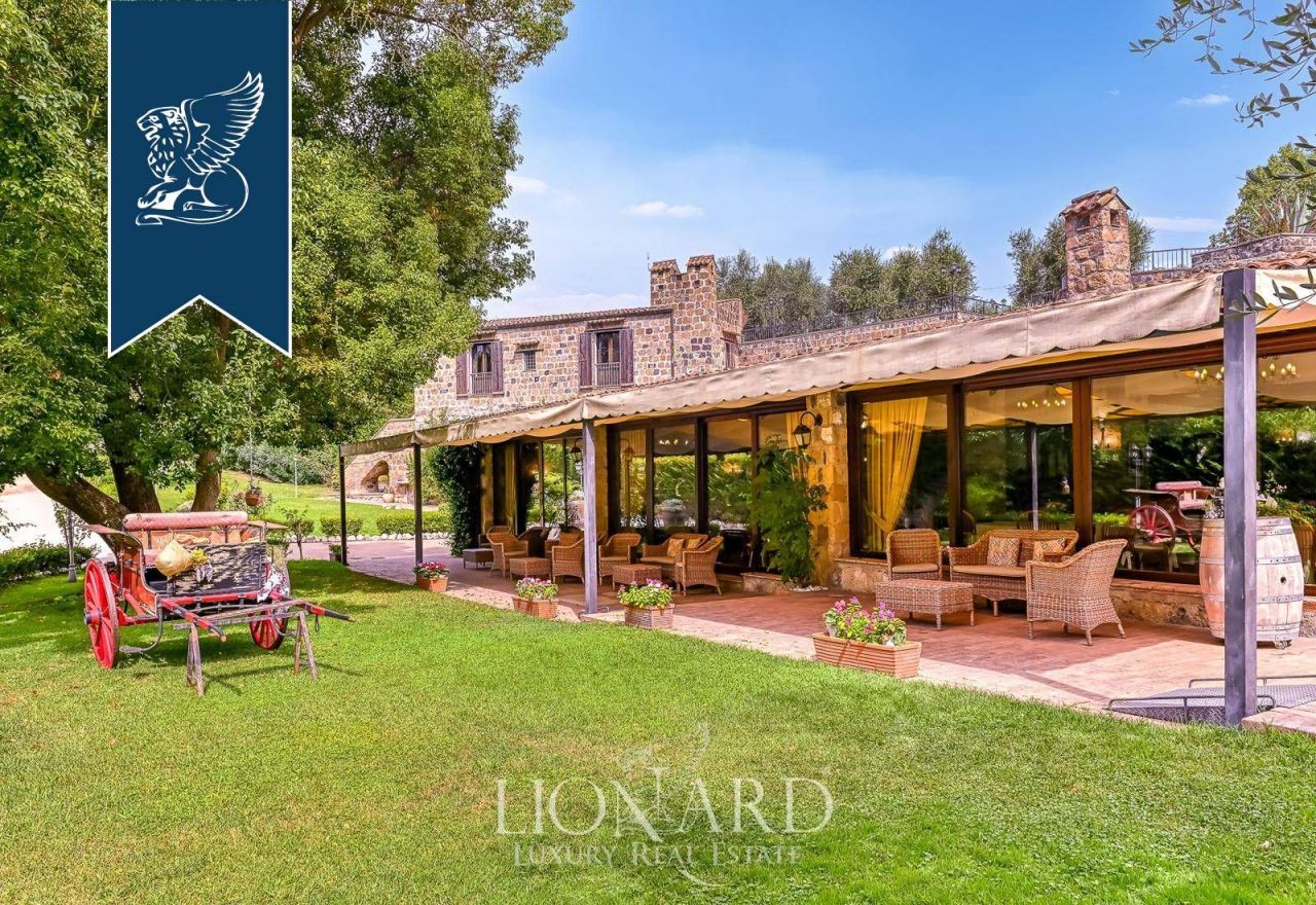 Вилла в Беневенто, Италия, 2 200 м² - фото 4