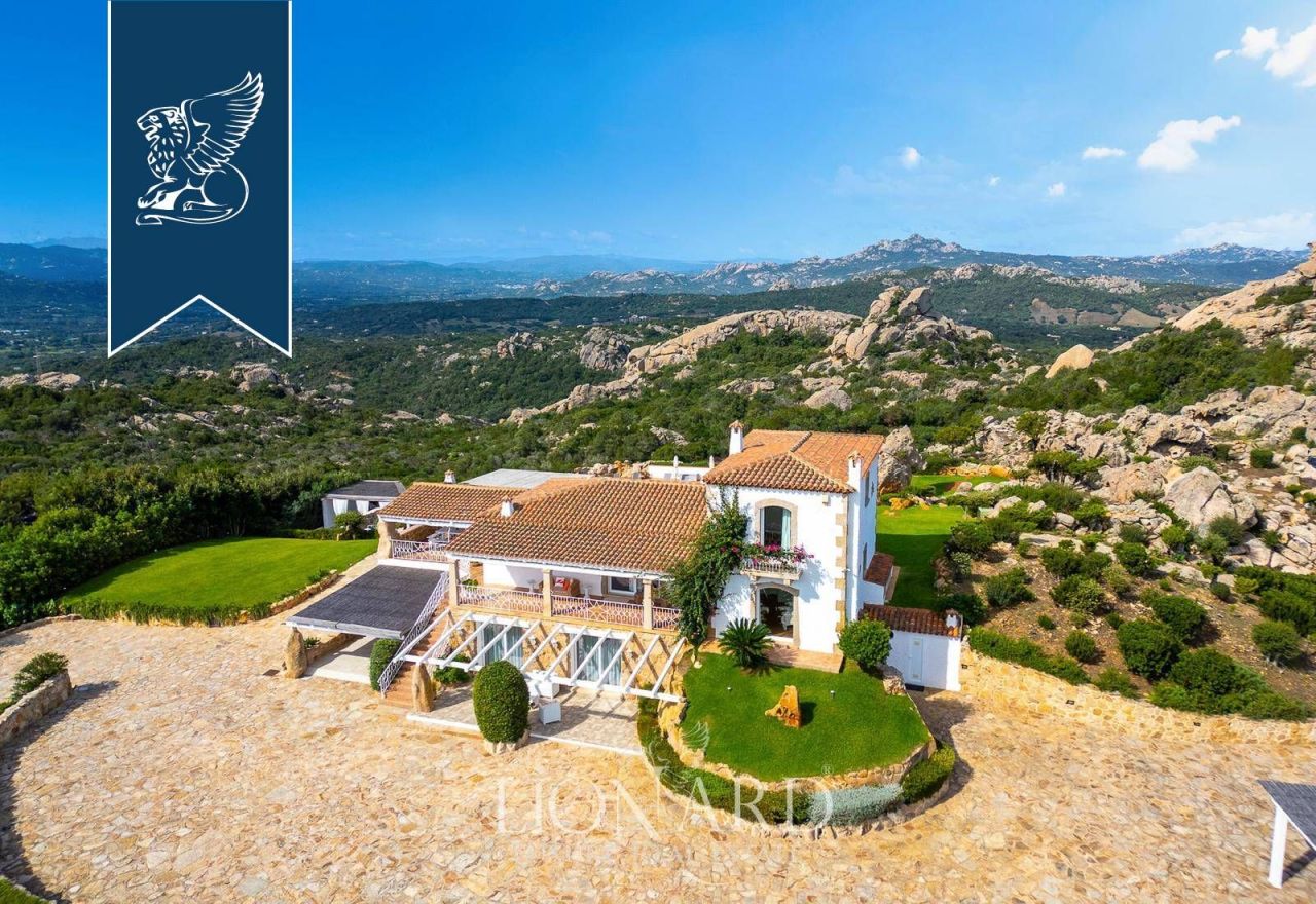 Вилла в Порто Черво, Италия, 282 м² - фото 4