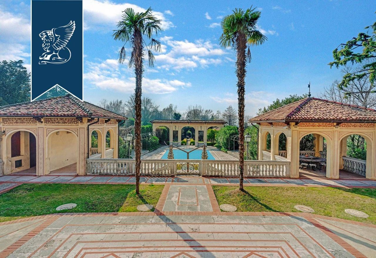 Вилла в Брешии, Италия, 3 100 м² - фото 4