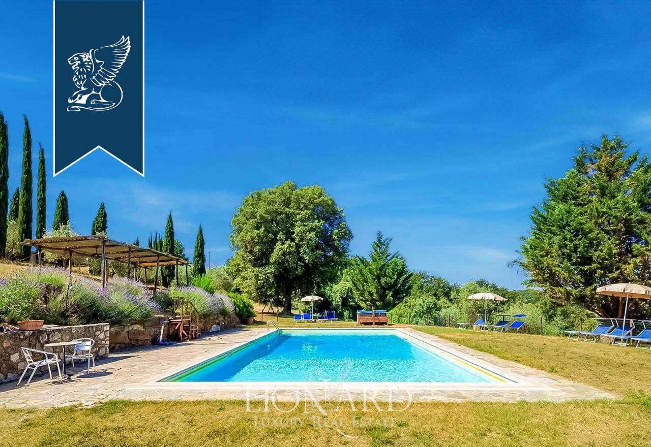 Вилла в Сиене, Италия, 714 м² - фото 4