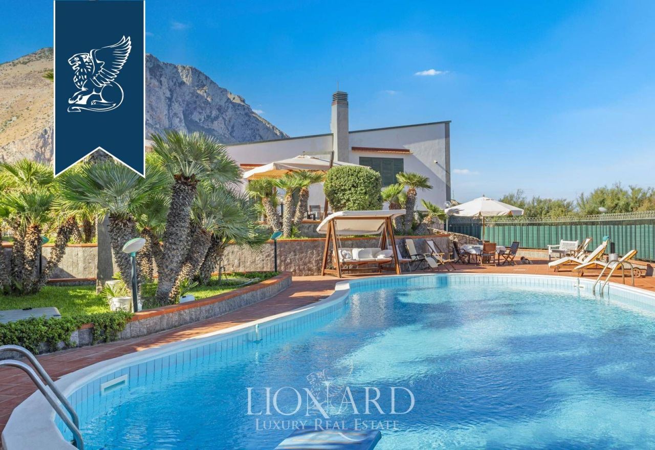 Вилла в Палермо, Италия, 350 м² - фото 4