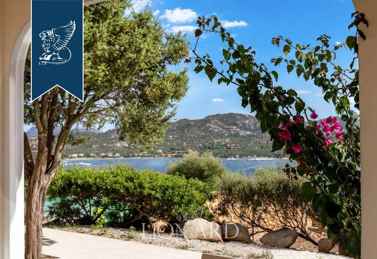 Вилла в Ольбии, Италия, 500 м² - фото 4