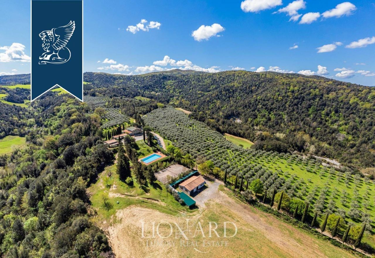 Ферма в Вольтерре, Италия, 530 м² - фото 4