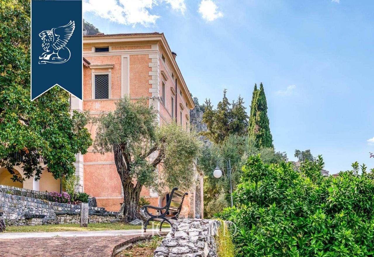 Вилла в Фрозиноне, Италия, 1 000 м² - фото 4