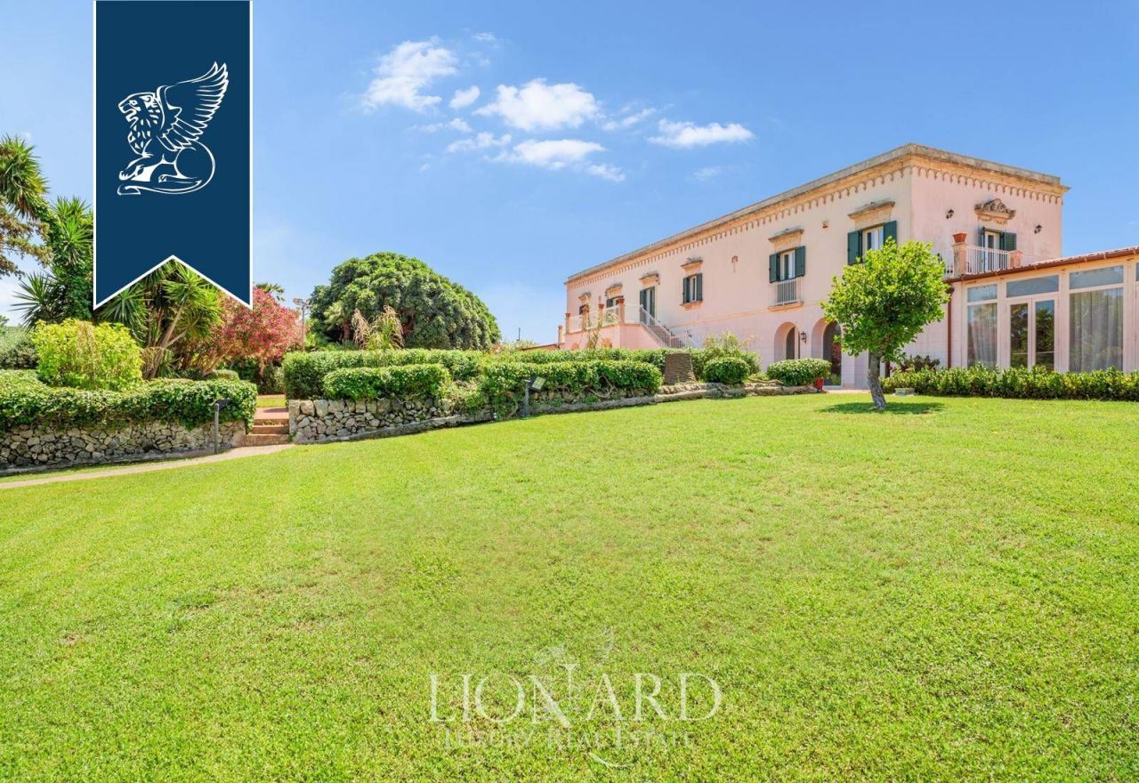 Вилла в Сиракузах, Италия, 1 000 м² - фото 4