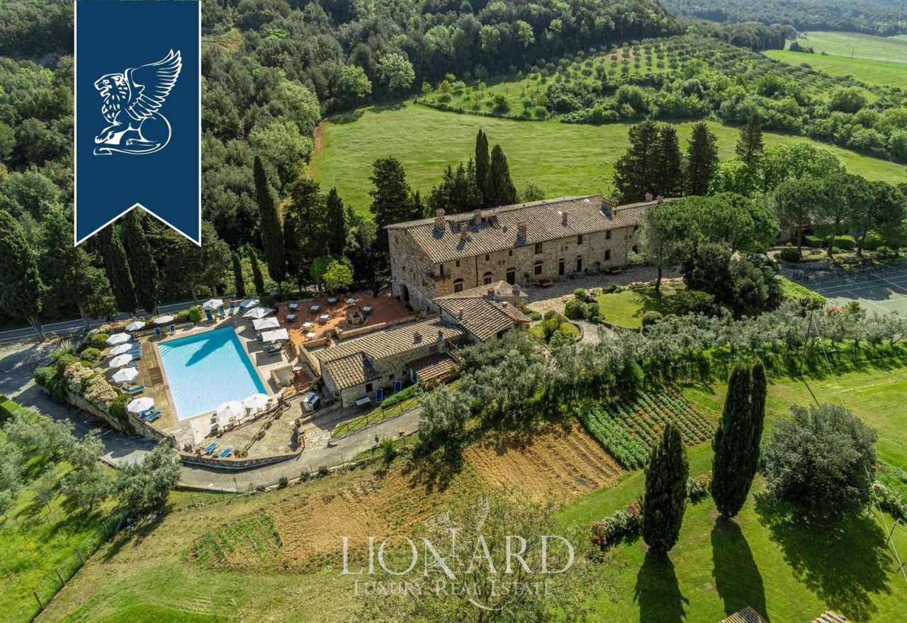 Дом в Сиене, Италия, 1 900 м² - фото 4