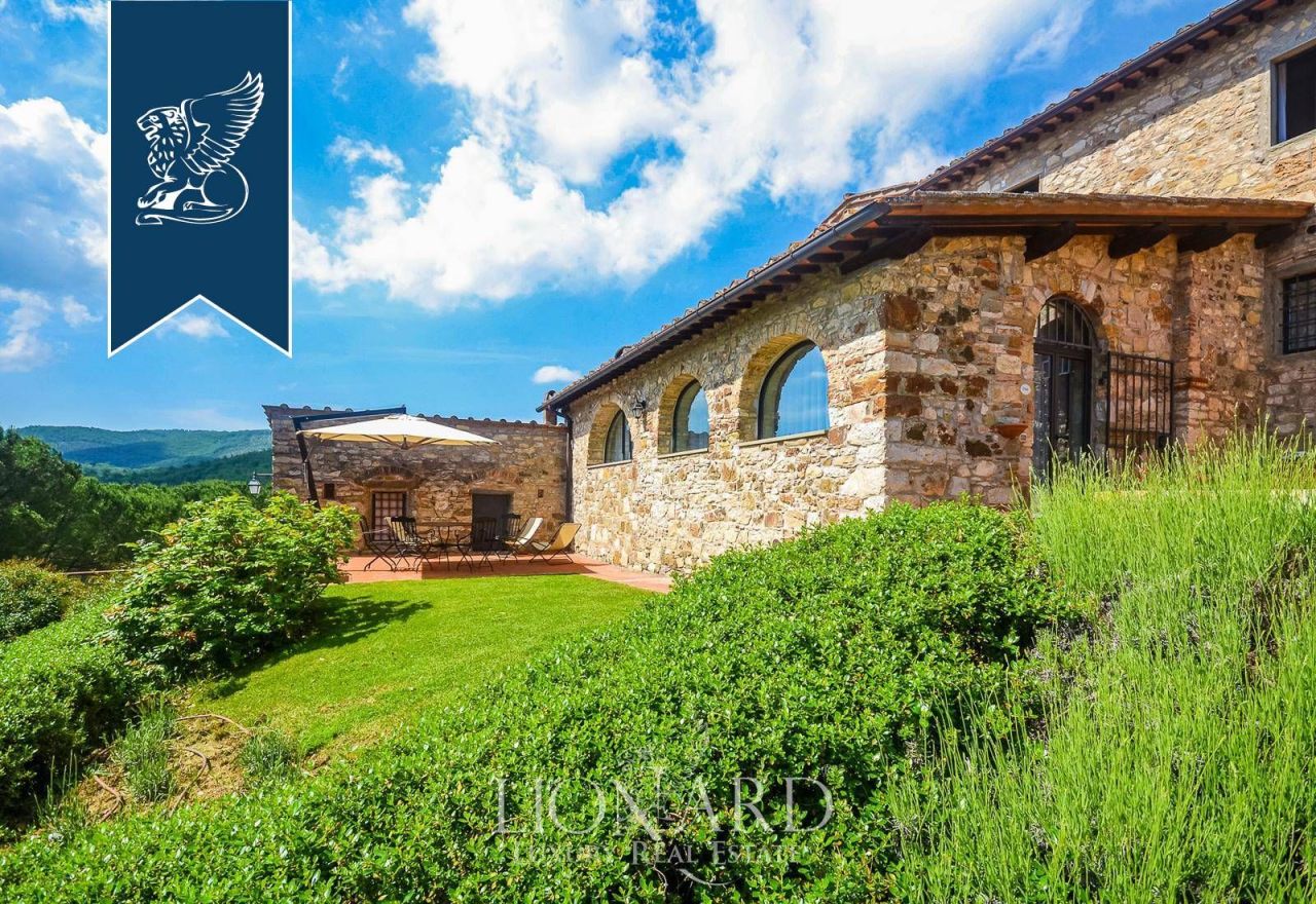 Ферма в Кастеллина-ин-Кьянти, Италия, 1 200 м² - фото 4