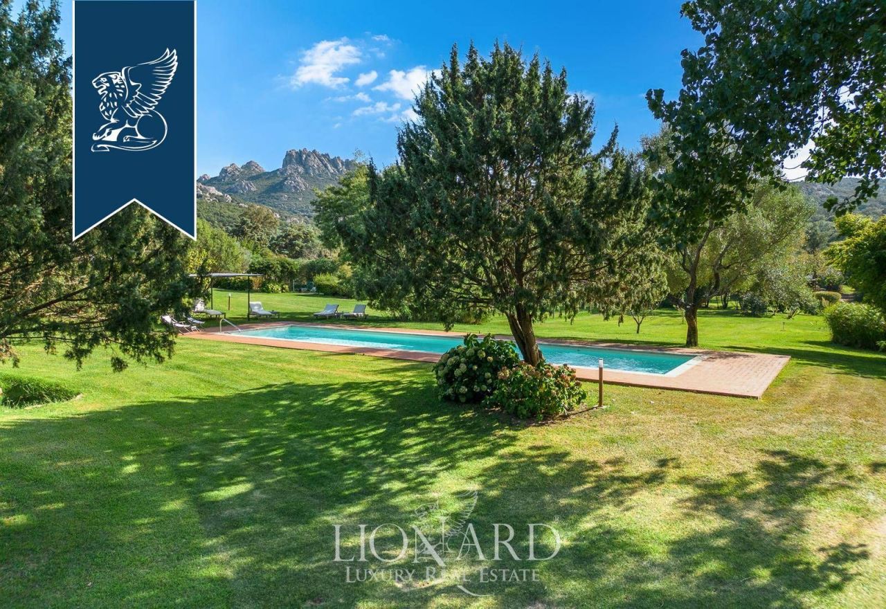 Вилла в Порто Черво, Италия, 220 м² - фото 4