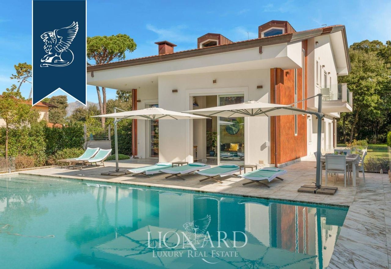 Вилла в Пьетрасанте, Италия, 350 м² - фото 4