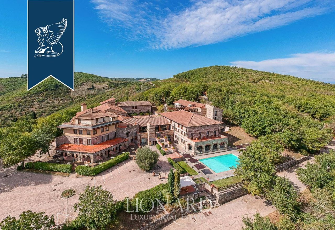 Отель, гостиница в Сиене, Италия, 5 455 м² - фото 4