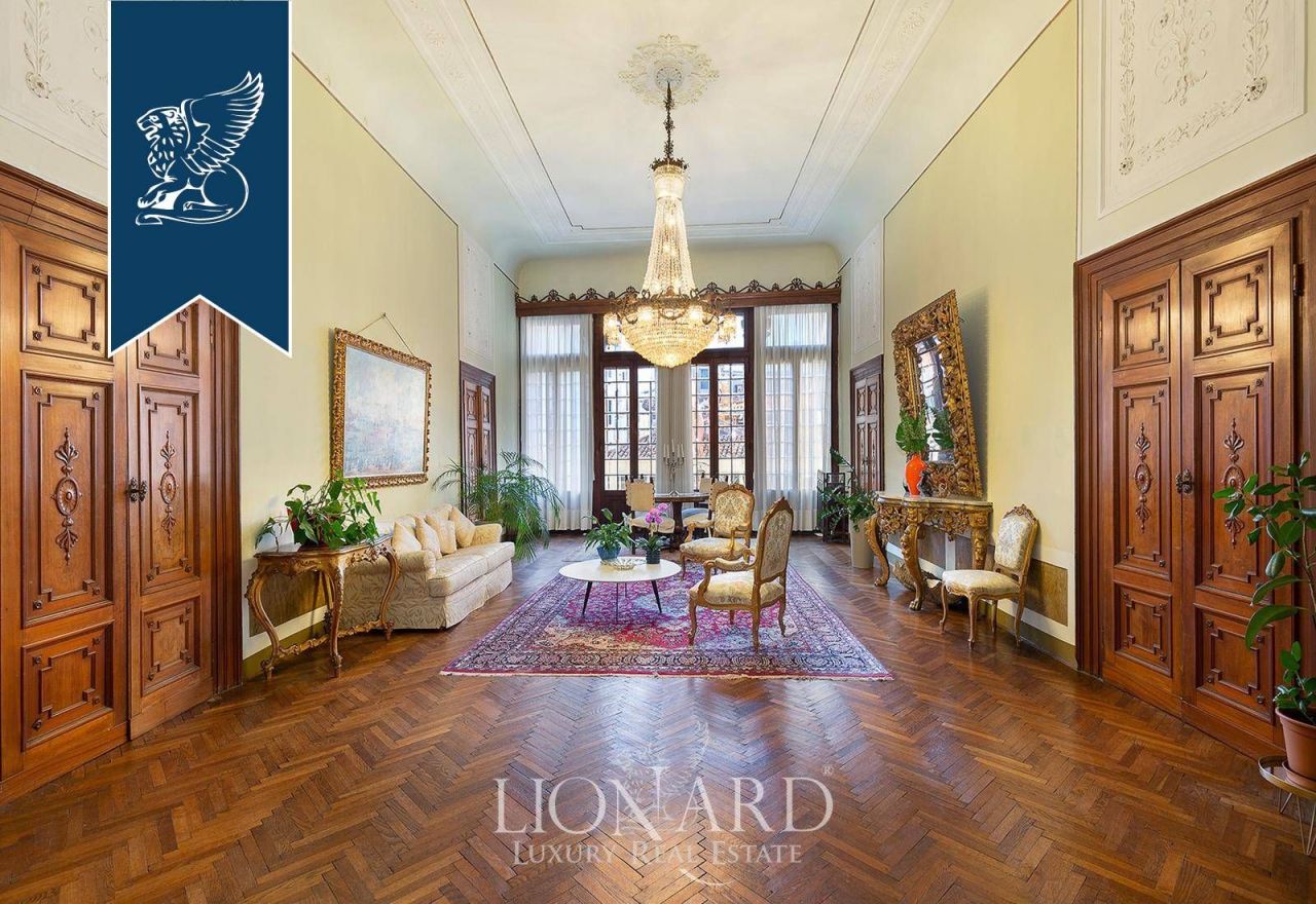 Дом в Венеции, Италия, 2 500 м² - фото 4