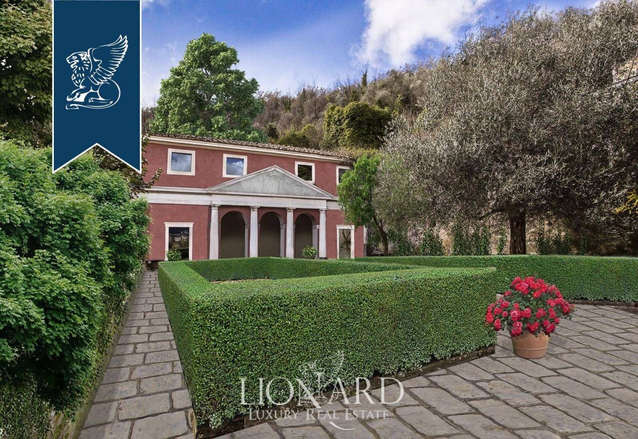 Вилла в Карраре, Италия, 2 000 м² - фото 4