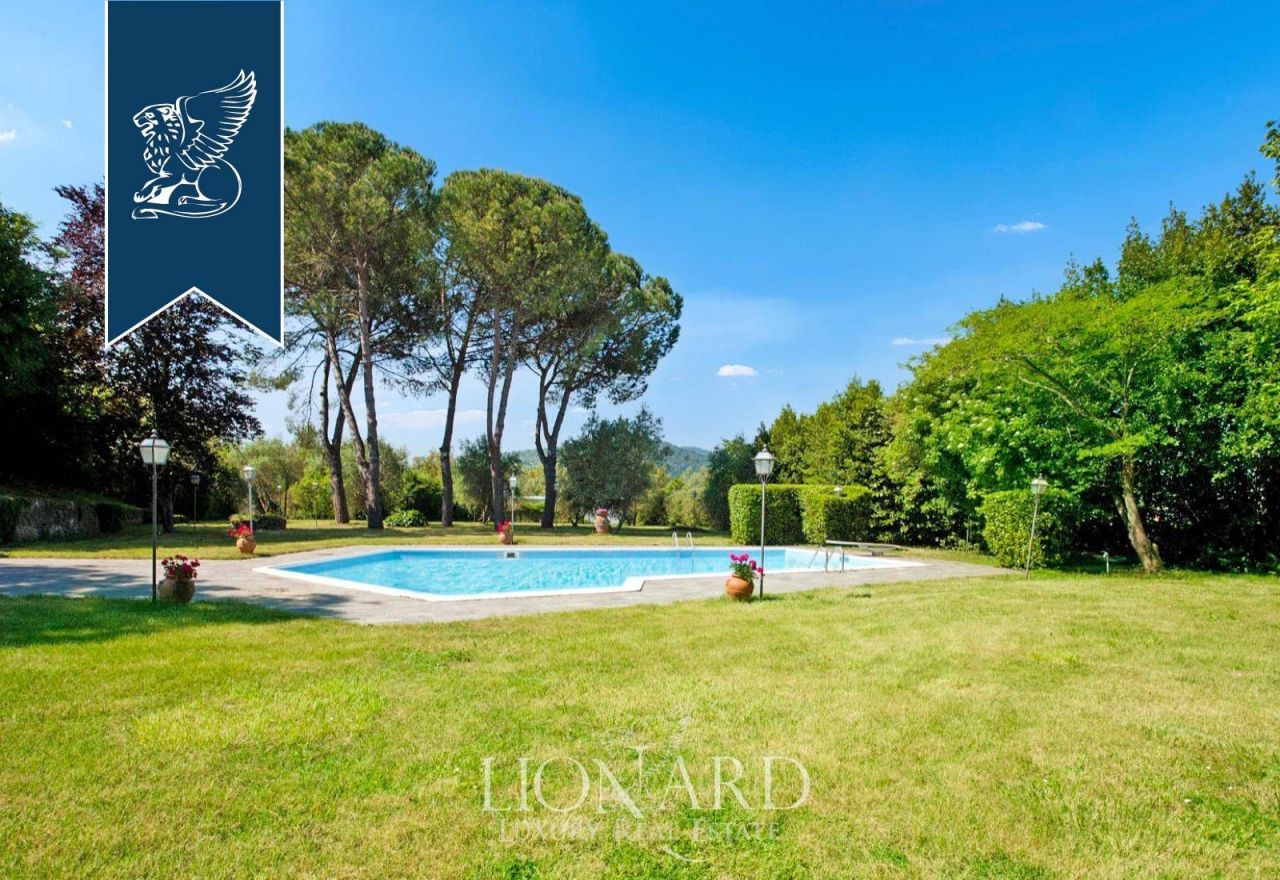 Вилла во Флоренции, Италия, 3 400 м² - фото 4